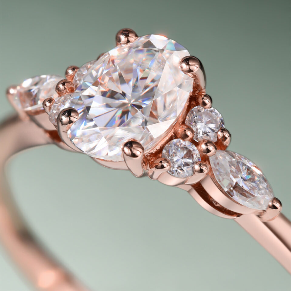 1CT Oval Cut Moissanite Classic Side Stone Engagement Ring (4)