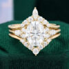 3 pieces Oval Cut Moissanite Engagement Ring Set (14)