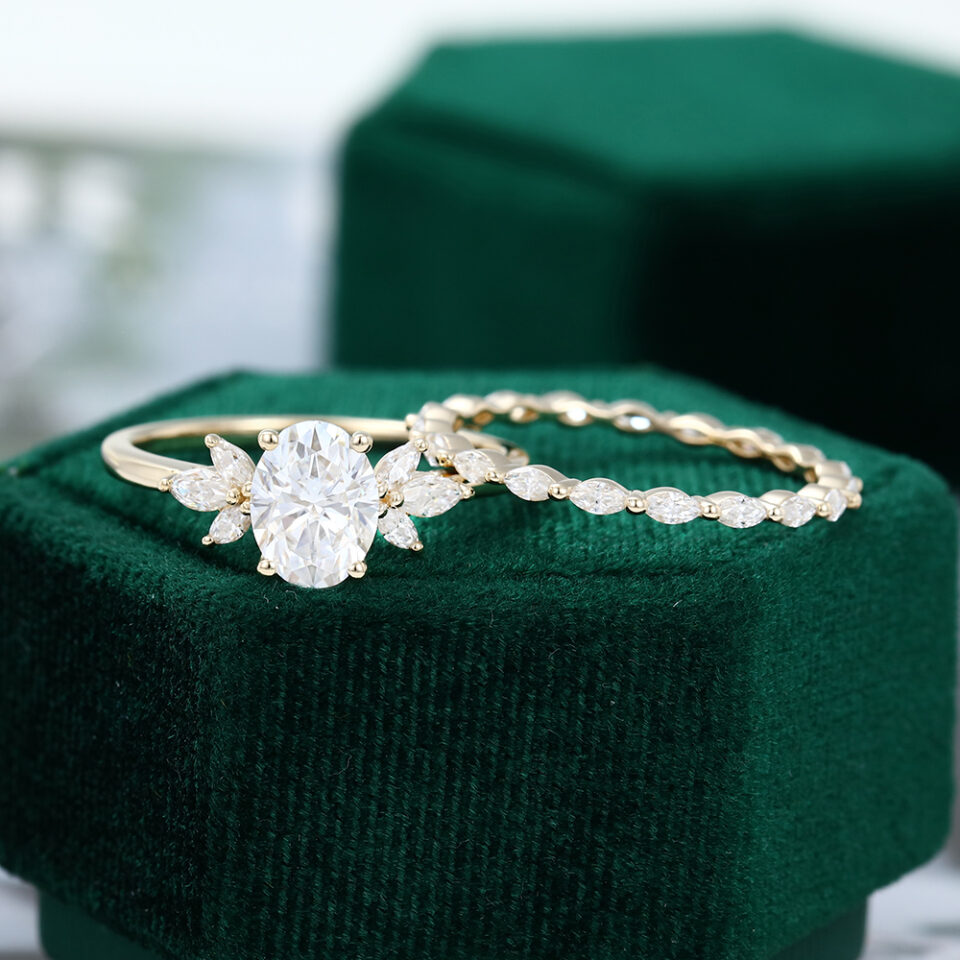 MOLLYJEWELRY Gold Moissanite Wedding Sets