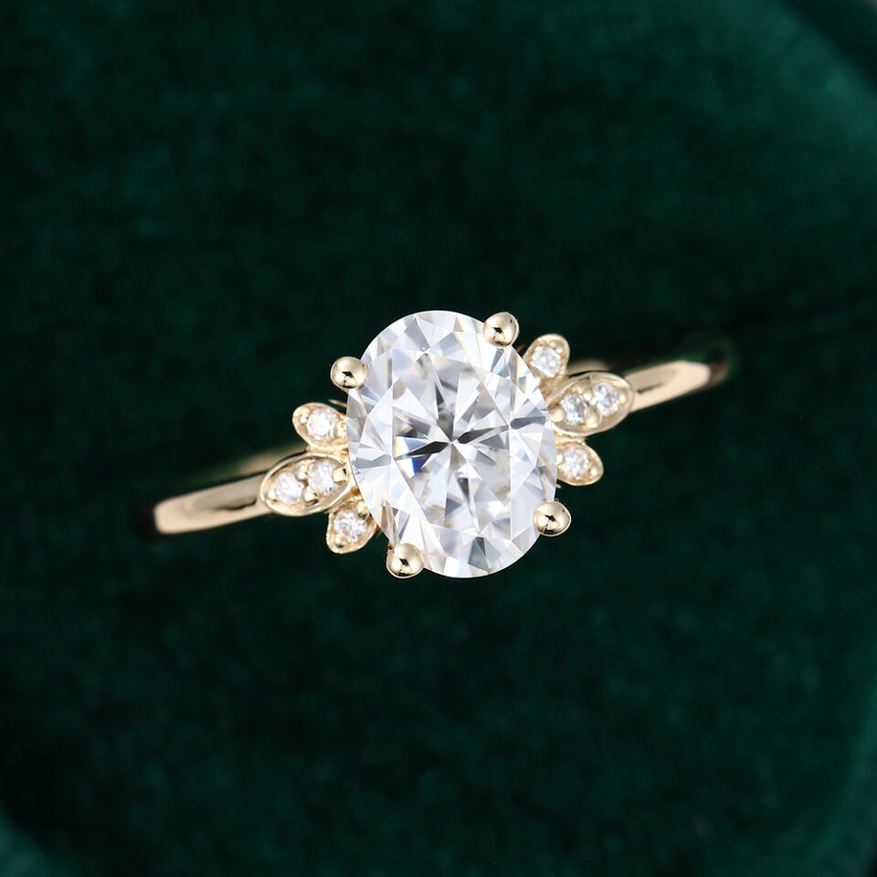 MOLLYJEWELRY Gold Oval Moissanite Engagement Rings