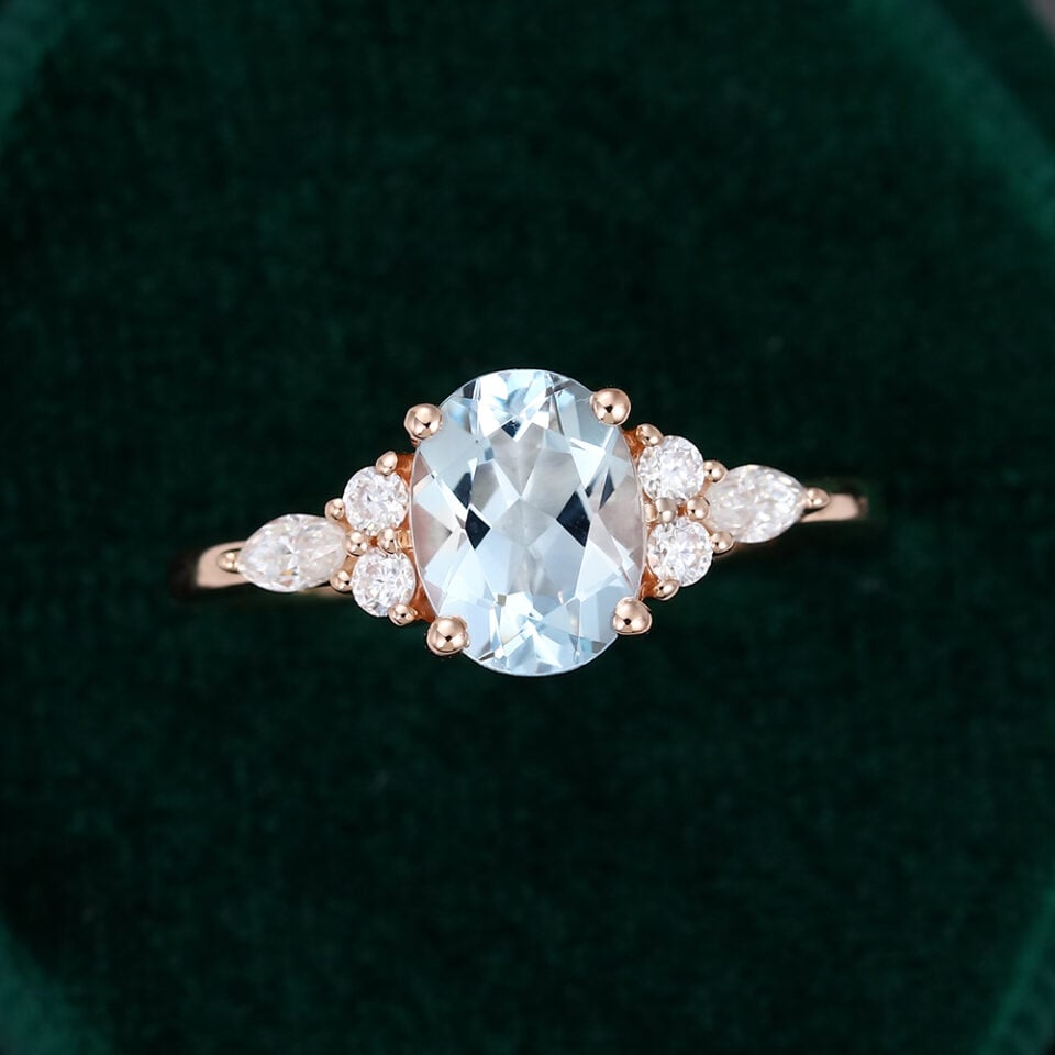 MOLLYJEWELRY Oval cut Aquamarine Rose Gold Engagement Ring