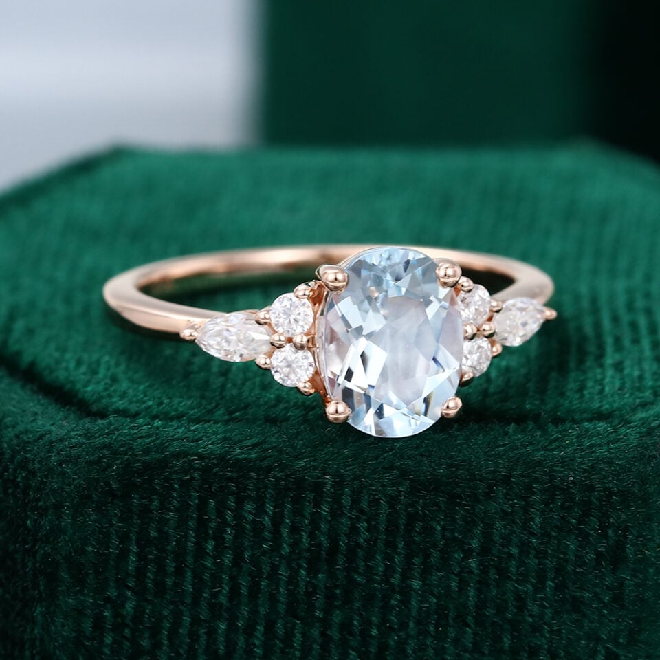 MOLLYJEWELRY Oval cut Aquamarine Rose Gold Engagement Ring