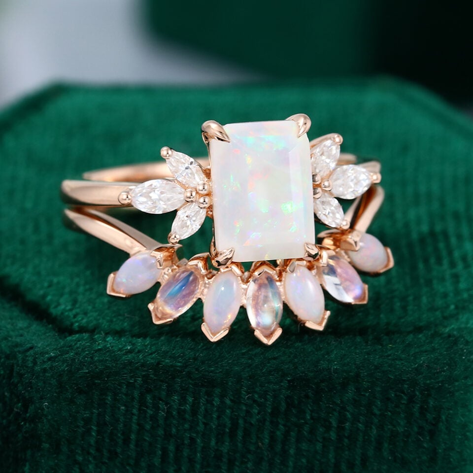 MOLLYJEWELRY Rose Gold Emerald cut Opal Wedding Set
