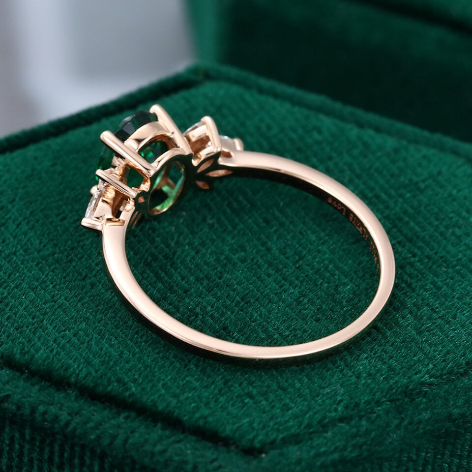 MOLLYJEWELRY Rose Gold Lab Emerald Engagement Ring