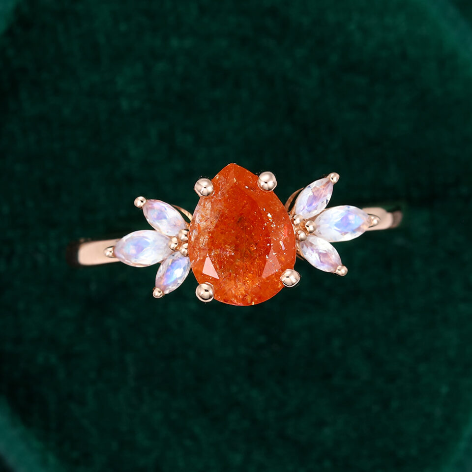 MOLLYJEWELRY Rose Gold Sunstone Engagement Ring
