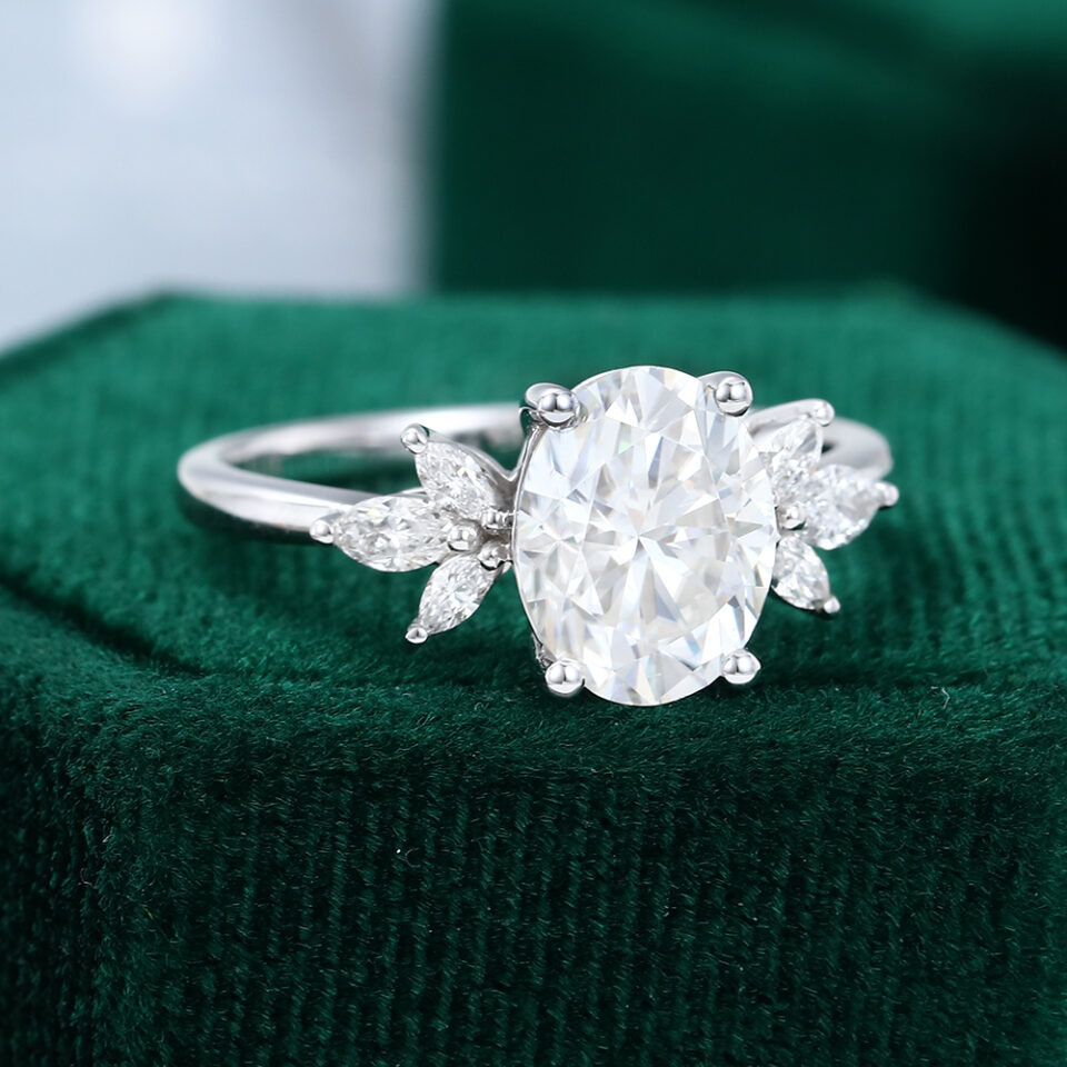 MOLLYJEWELRY White Gold Moissanite Engagement Ring