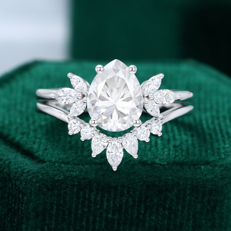 White Gold Pear Shaped Moissanite Bridal Ring Set