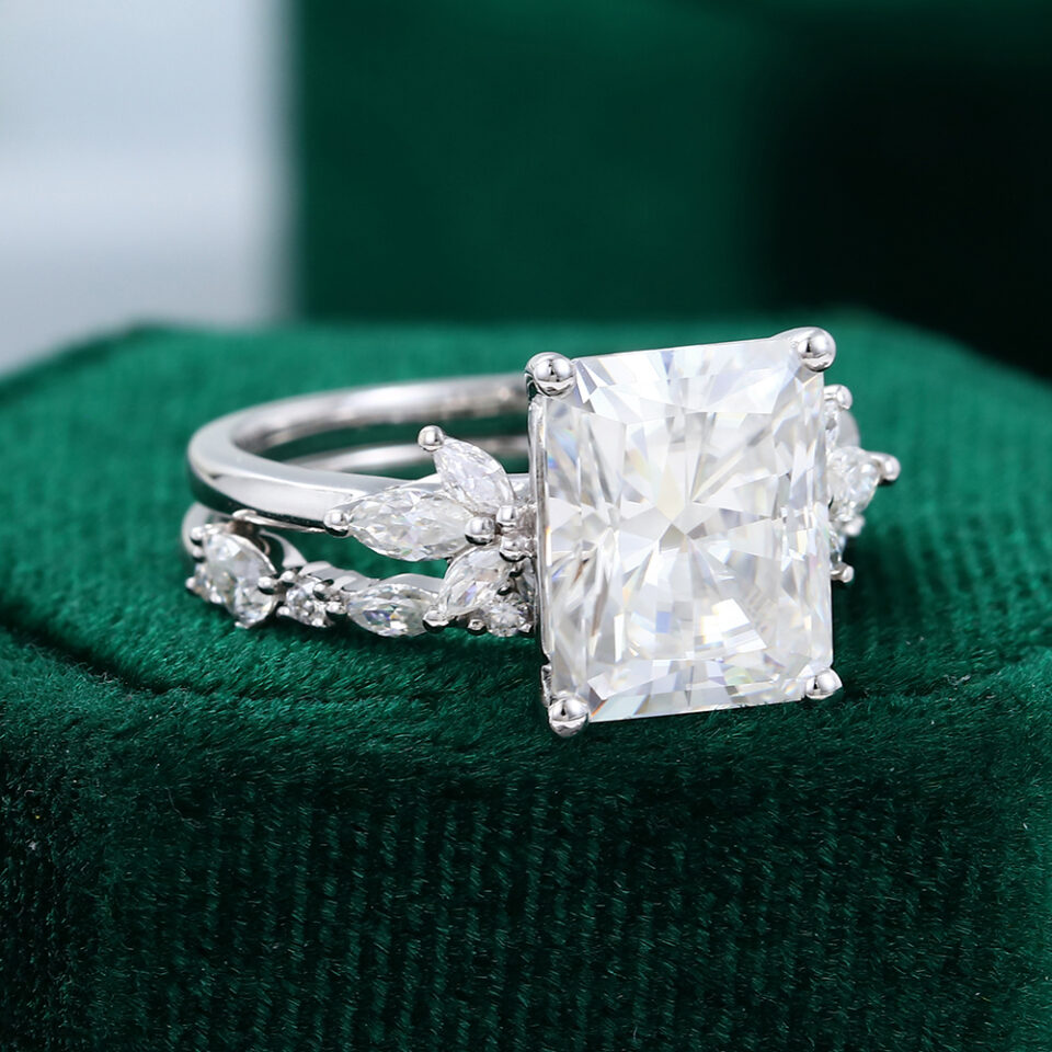 MOLLYJEWELRY White Gold Radiant cut Moissanite Wedding Set