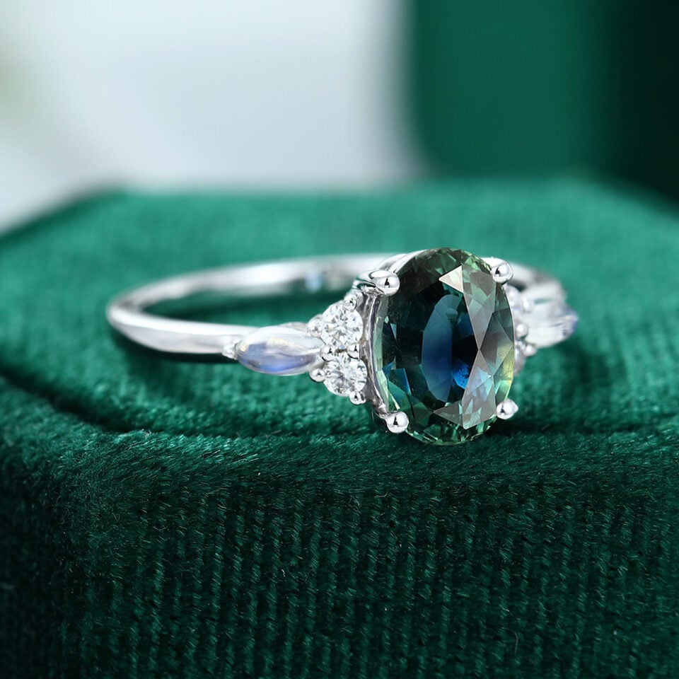 MOLLYJEWELRY White gold Green Blue Sapphire Engagement Ring