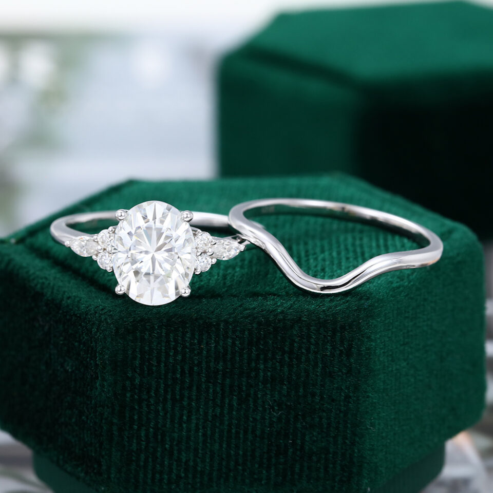Oval Cut moissanite bridal ring sets