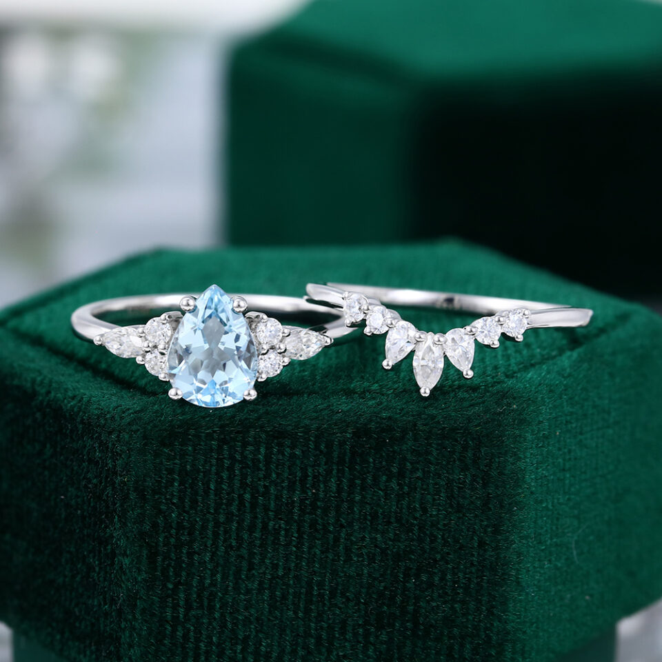 MOLLYJEWELRYUS Pear Shaped Aquamarine Engagement Ring Set
