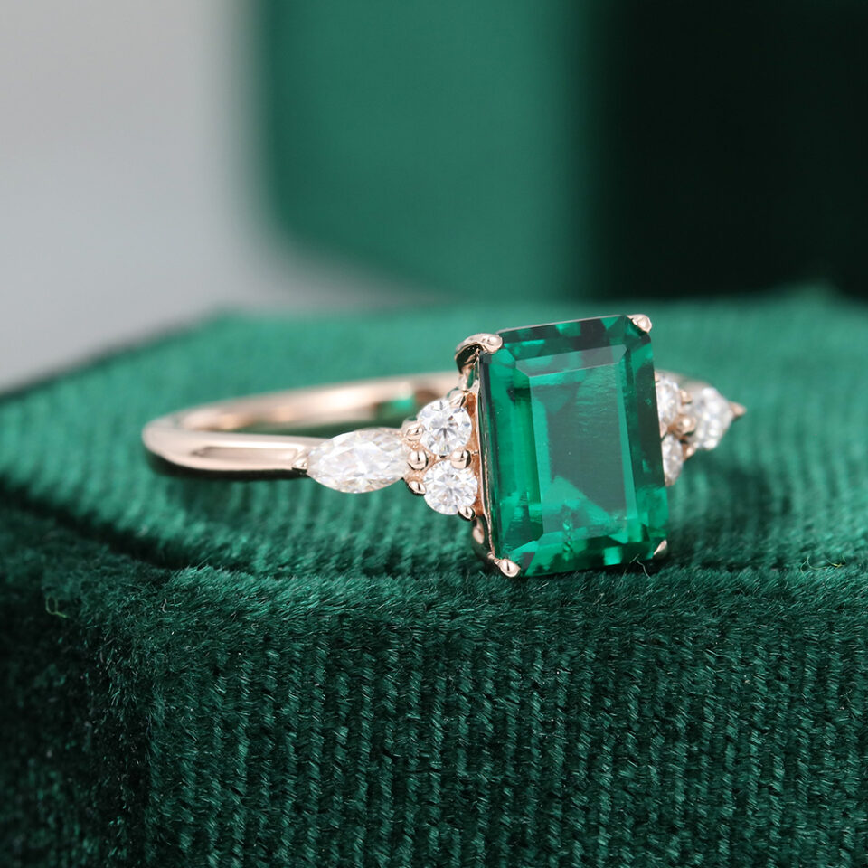 MollyjewelryUS Emerald cut Emerald Engagement Ring
