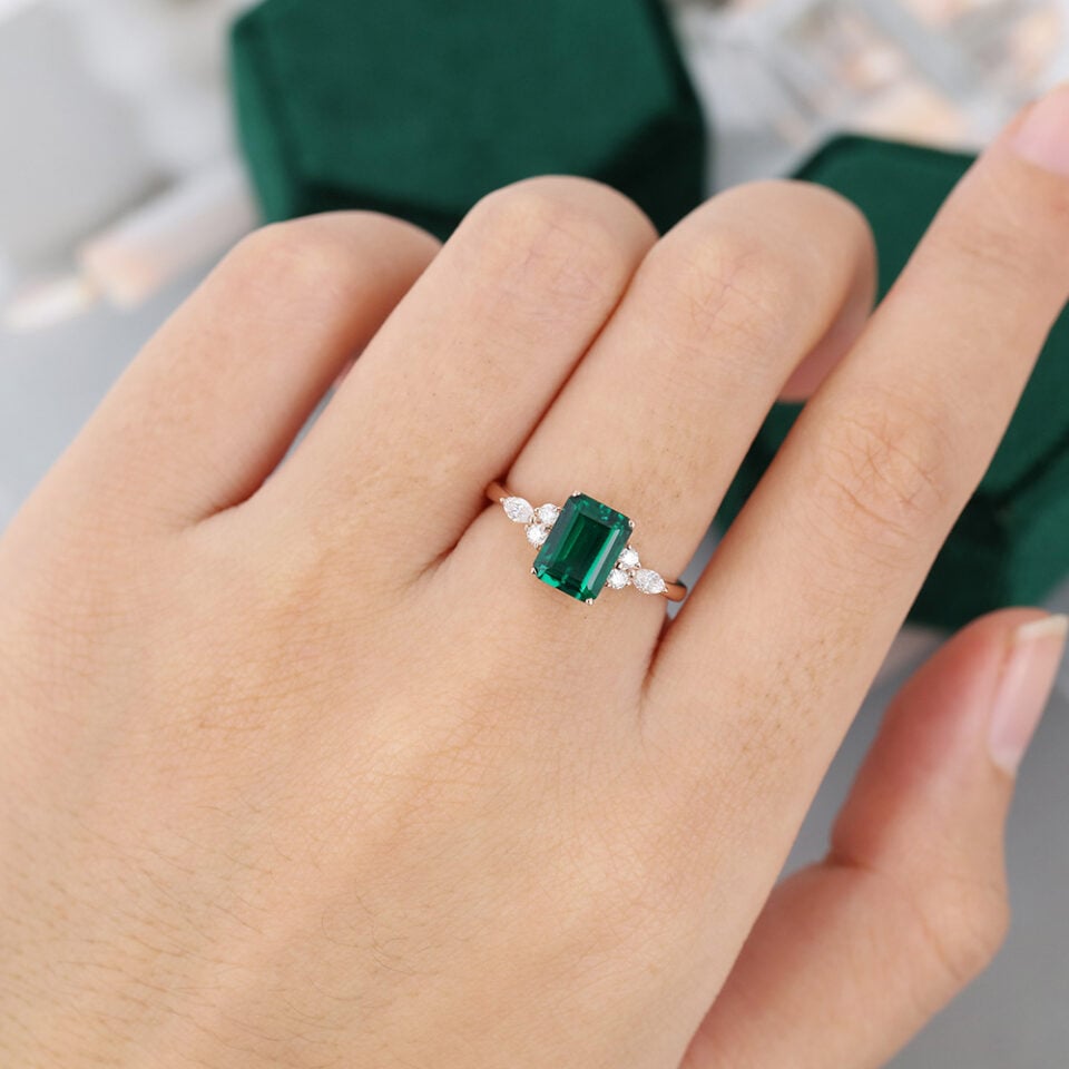 MollyjewelryUS Emerald cut Emerald Engagement Ring