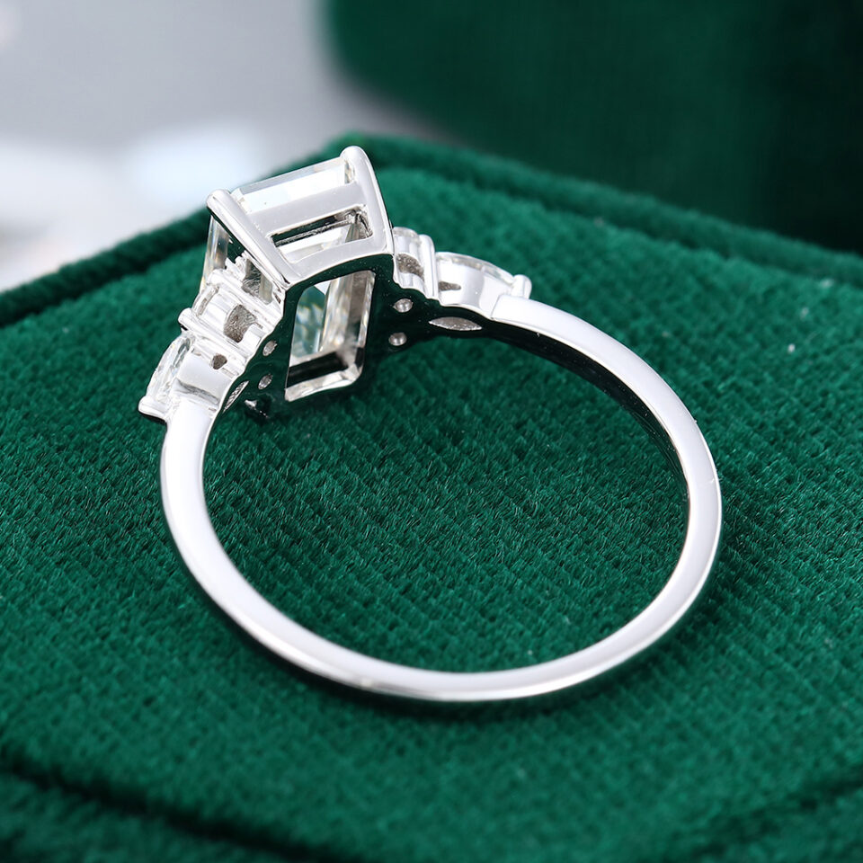MollyjewelryUS Moissanite Emerald Cut Engagement Ring