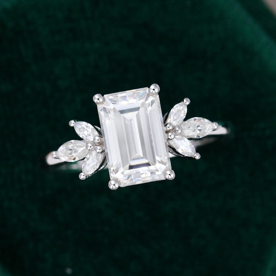 MollyjewelryUS Moissanite Emerald Cut Engagement Ring