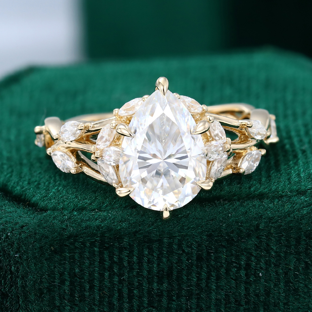 Gold 7X10mm Pear shaped Moissanite Engagement Ring - MollyJewelryUS