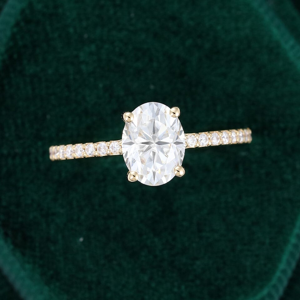 MOLLYJEWELRY Gold Oval Moissanite Half Eternity Band Engagement Ring
