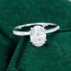 MOLLYJEWELRY Oval Moissanite White Gold Double Claw Engagement Ring