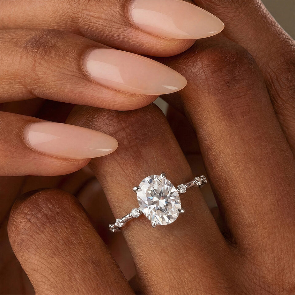 Oval Cut Moissanite Engagement Ring Unique Distance Band Ring (5)