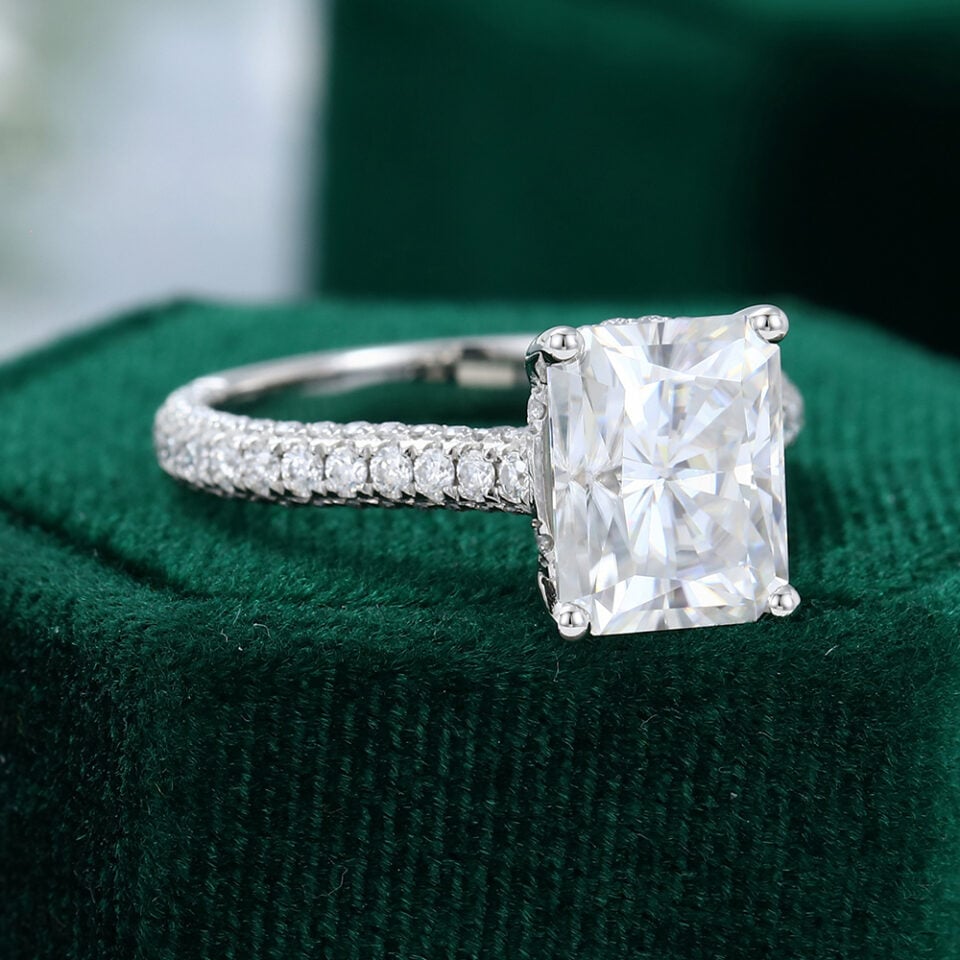MollyJewelryUS Radiant Cut Moissanite Engagement ring White Gold