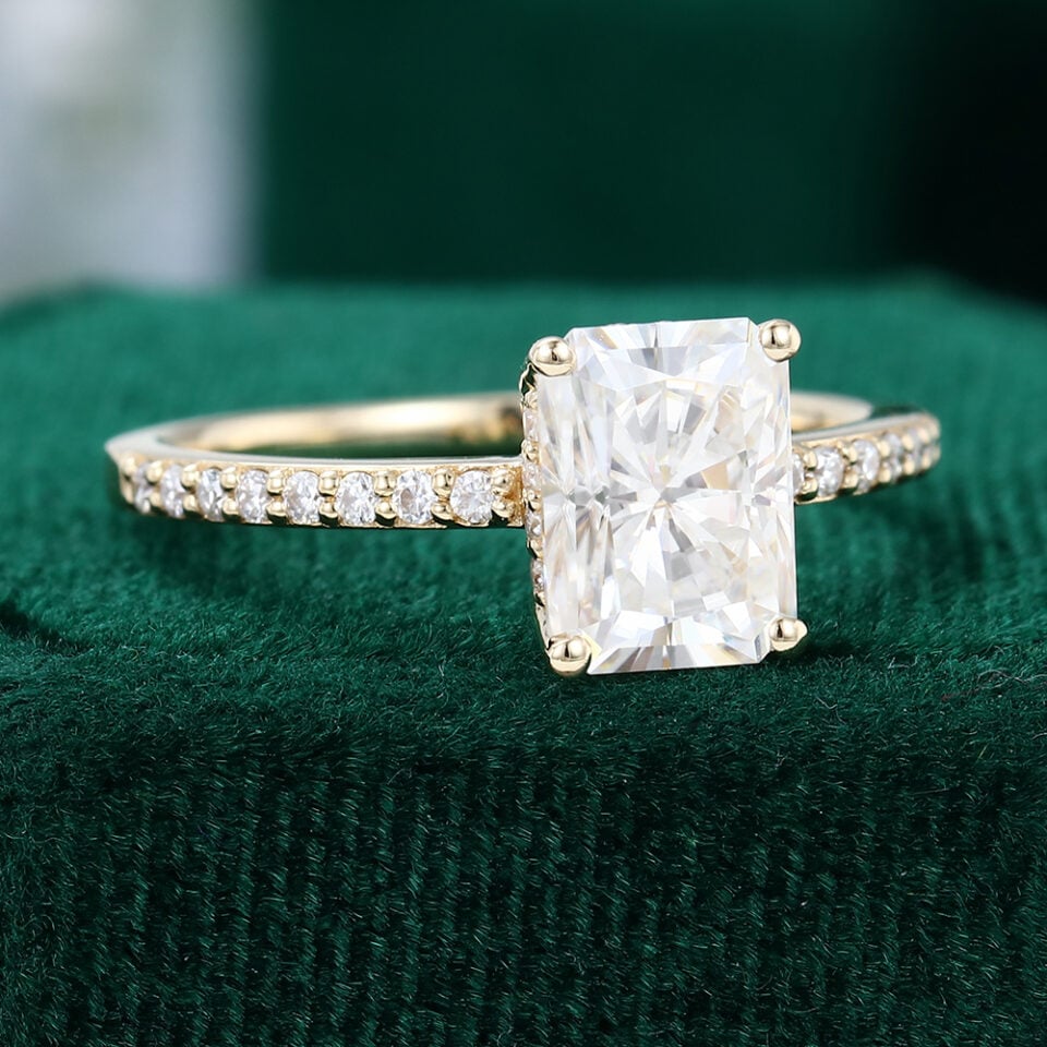 MollyJewelryUS Radiant Cut Moissanite Engagement ring Yellow Gold