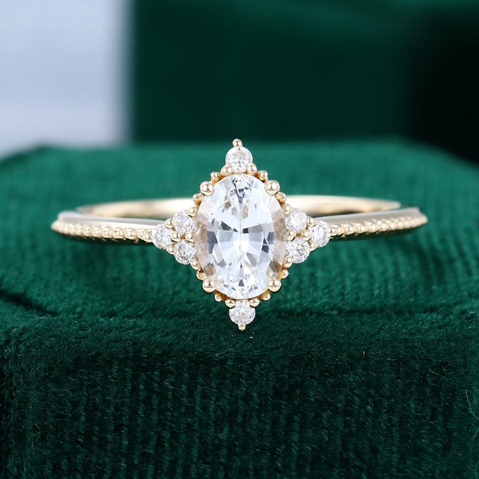 MollyJewelryUS Vintage Yellow Gold Oval Cut 5x7mm White Sapphire Engagement ring