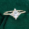 MollyJewelryUS Vintage Yellow Gold Oval Cut 5x7mm White Sapphire Engagement ring