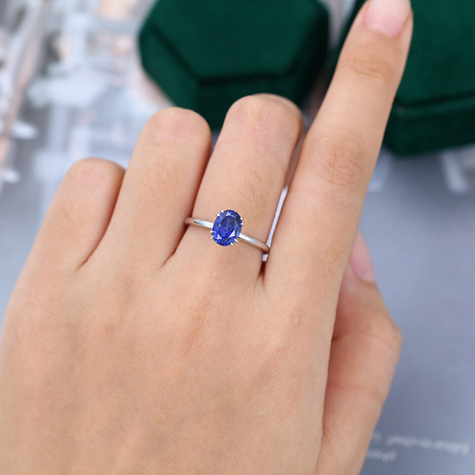 Oval Sapphire Solitaire Ring Double Claws in White Gold