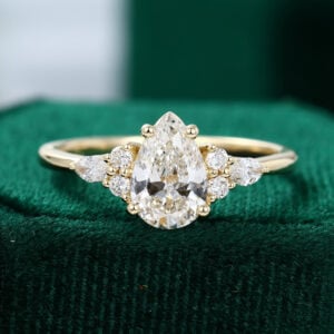 MollyJewelryUS Yellow Gold Pear Cut Moissanite Engagement ring