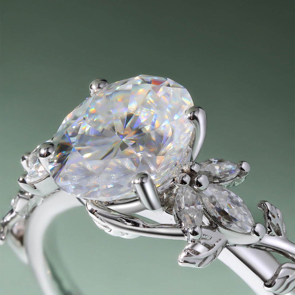 Oval Cut Moissanite Engagement Ring Marquise Accented Leaf Ring