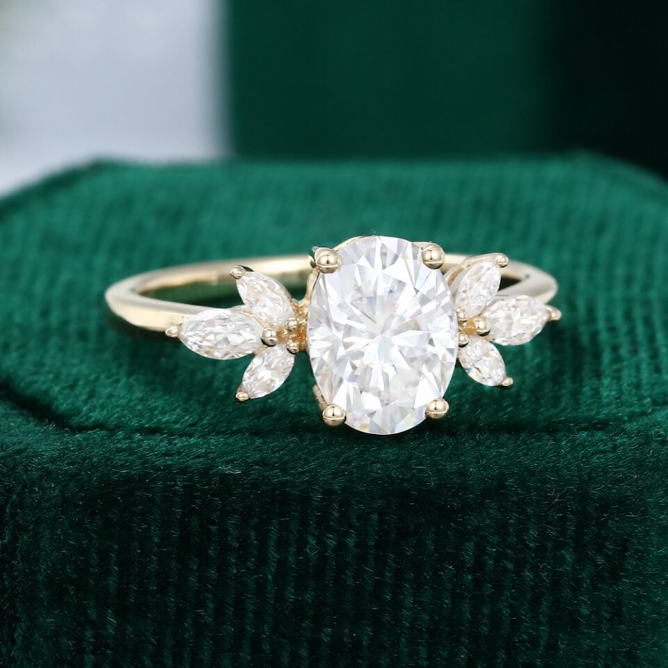 MollyJewelryUS Yellow Gold Oval Moissanite engagement ring-4