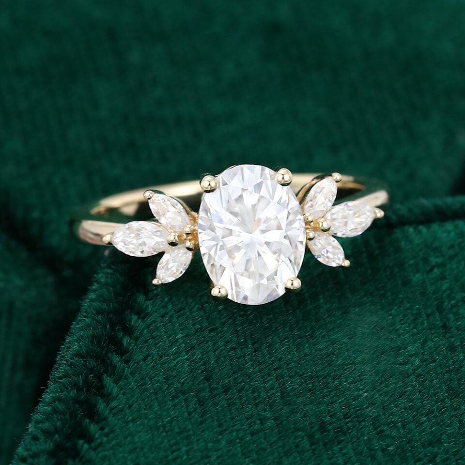 MollyJewelryUS Yellow Gold Oval Moissanite engagement ring-5