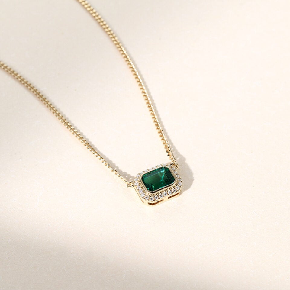 Emerald Cut Emerald Halo Pendant Necklace With Curb Chain (3)