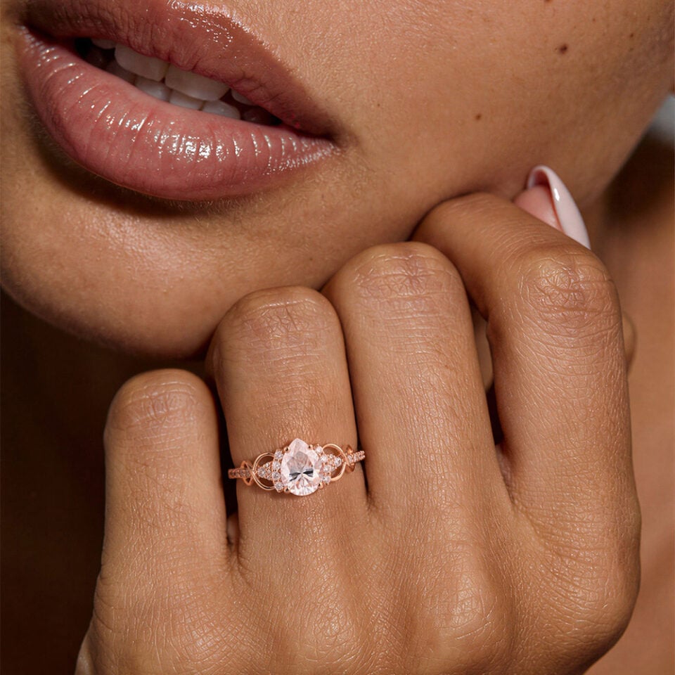 1 Carat Pear Cut Moissanite Infinity Pavé Engagement Ring (2)