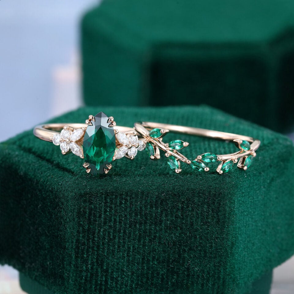 Marquise Cut Emerald Bridal Wedding Ring Set 2PCS Art Deco Engagement Ring Set (5)