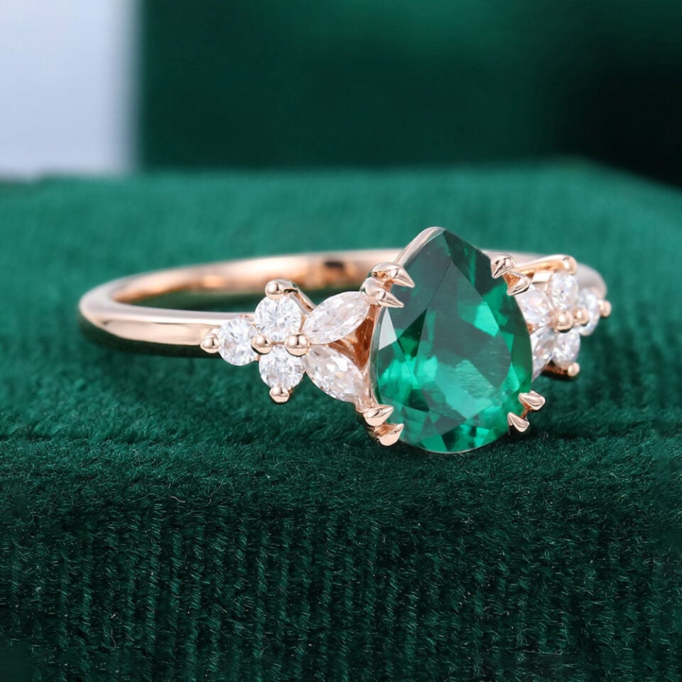 Pear Shaped Emerald & Diamond Engagement Ring with Blossom Cluster Accents (3)