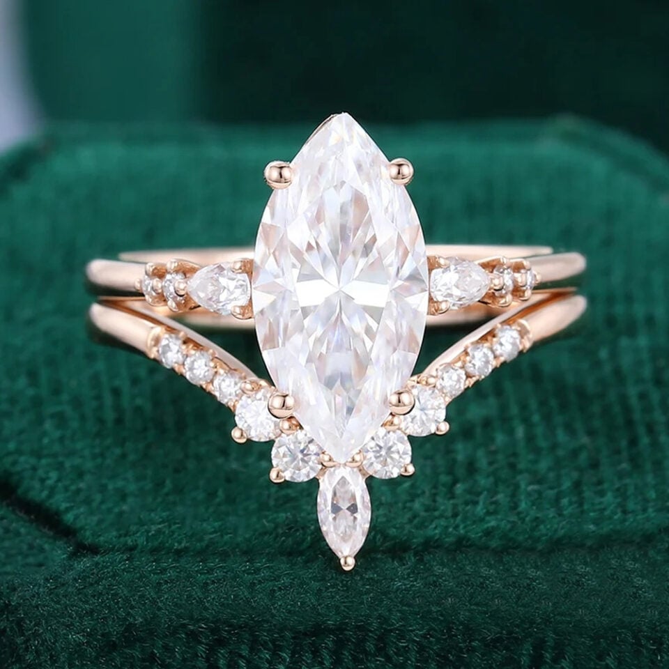 DEW 3CT Marquise Cut Moissanite Chevron Bridal Ring Set