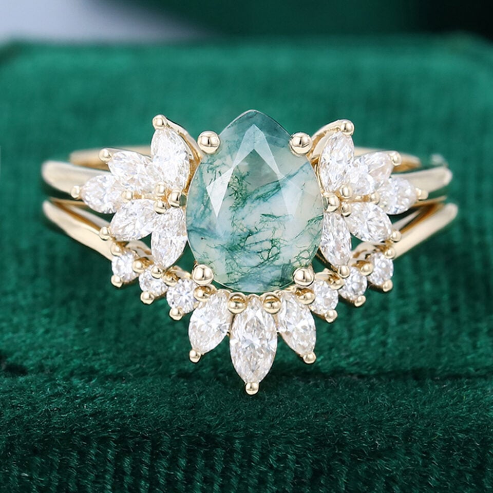 2PCS Pear Shaped Moss Agate Petal Cluster Engagement Ring Set