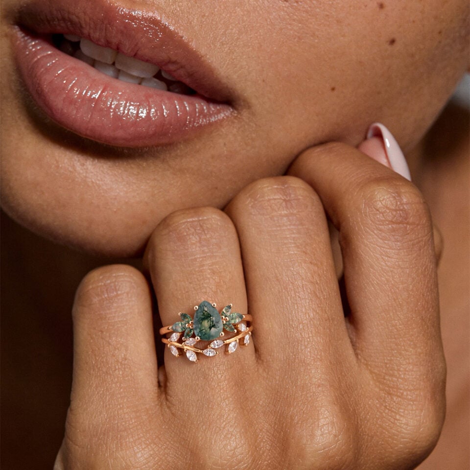 Pear Cut Moss Agate and Moissanite Wedding Ring Set Nature Inspired Bridal Ring Set (3)