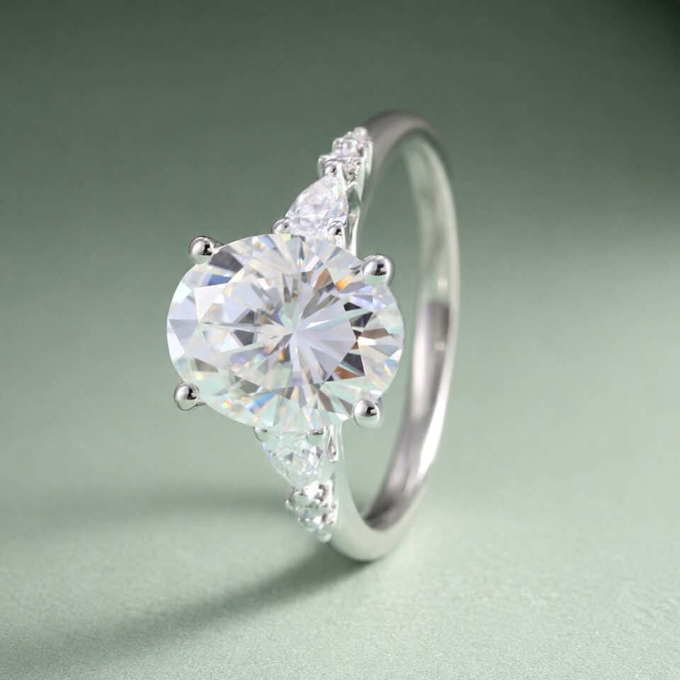 3 Carat Oval Cut Moissanite Engagement Ring With Trio Side Stones (2)