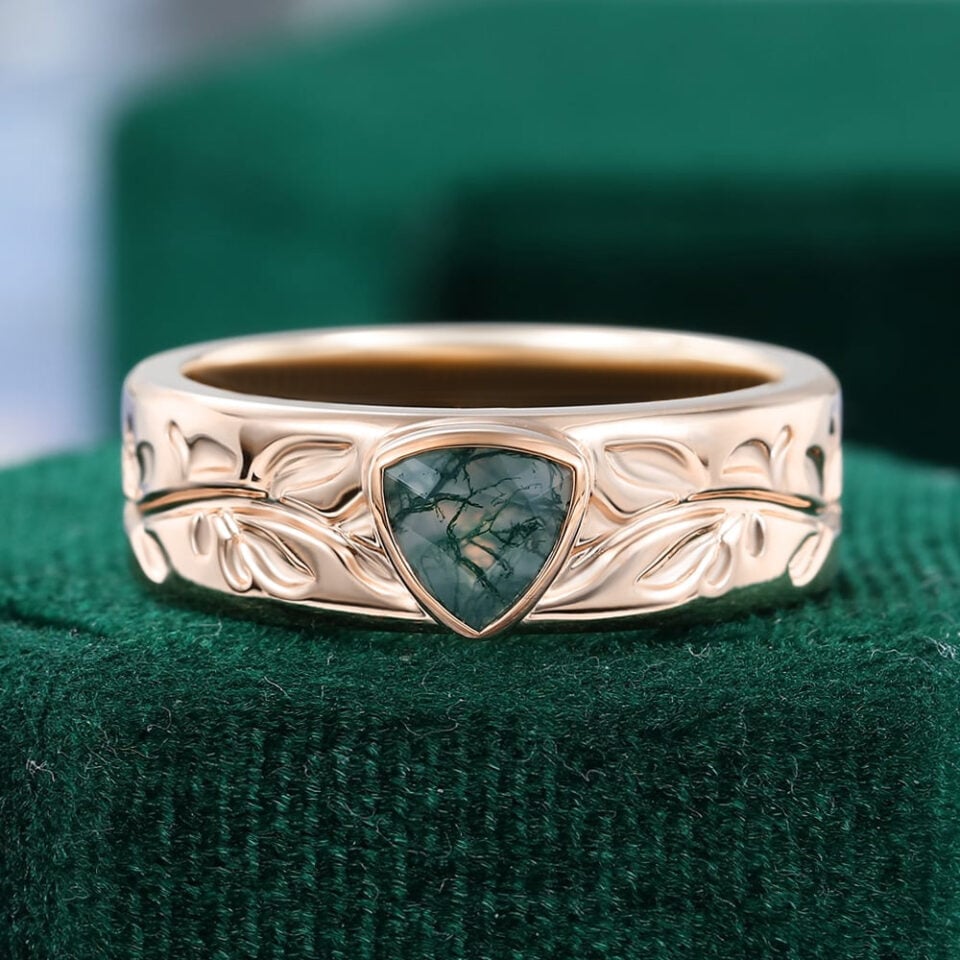 Trillion Cut Moss Agate Leaf Engraved Gender Neutral Wedding Band 1