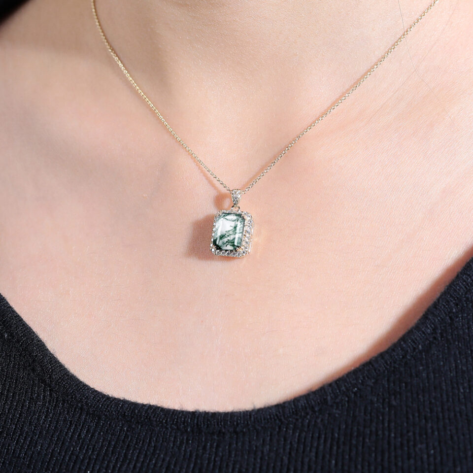 Emerald Cut Moss Agate Double Claw Setting Halo Necklace (4)