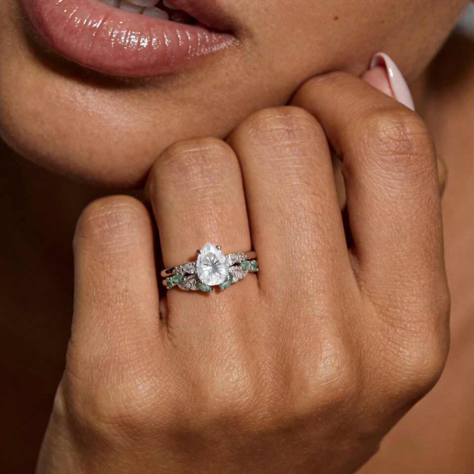 Pear Cut Moissanite Bridal Ring Set with Nature Inspired Leaf Band (2)