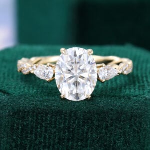 2CT Oval Cut Moissanite Engagement Ring with 3/4 Twisted Band