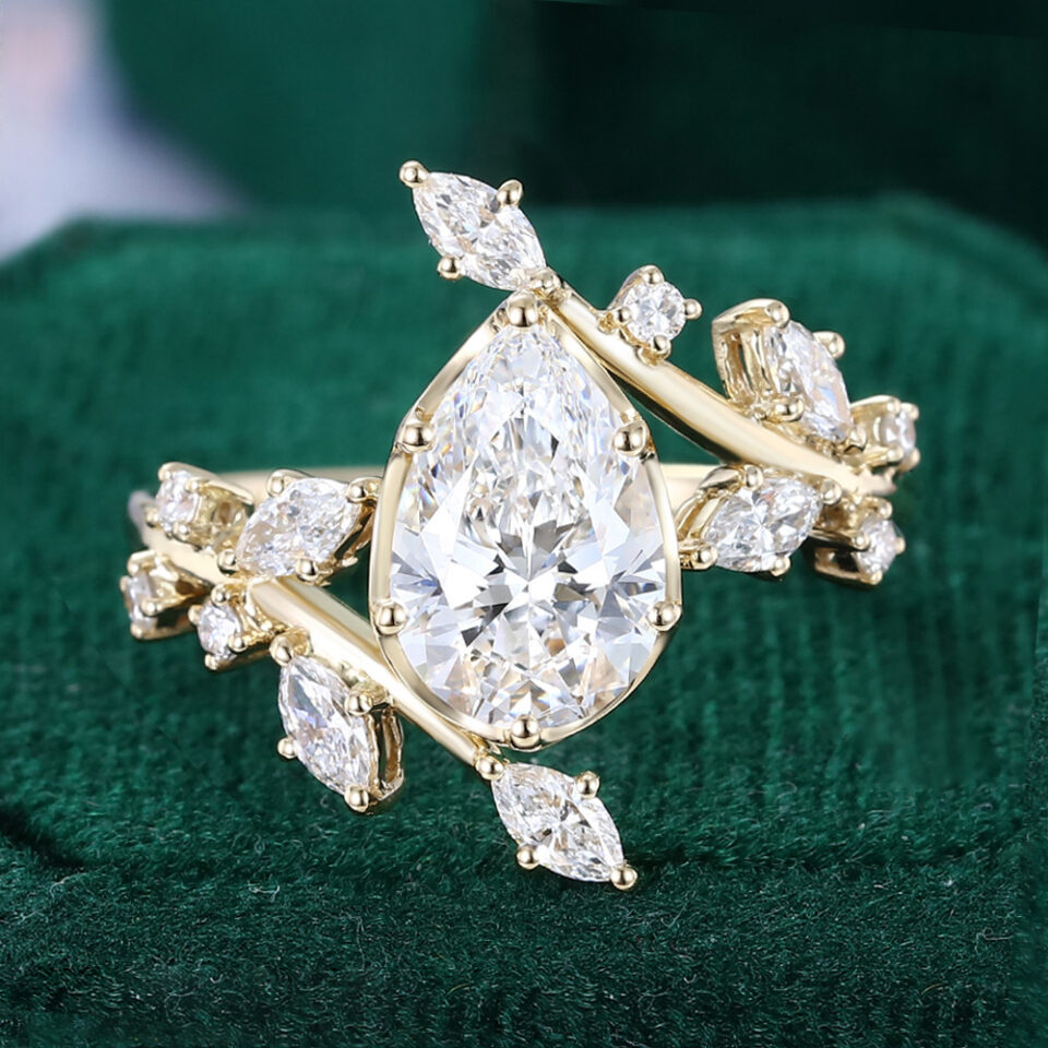 Pear Cut Lab Diamond Engagement Ring (1)