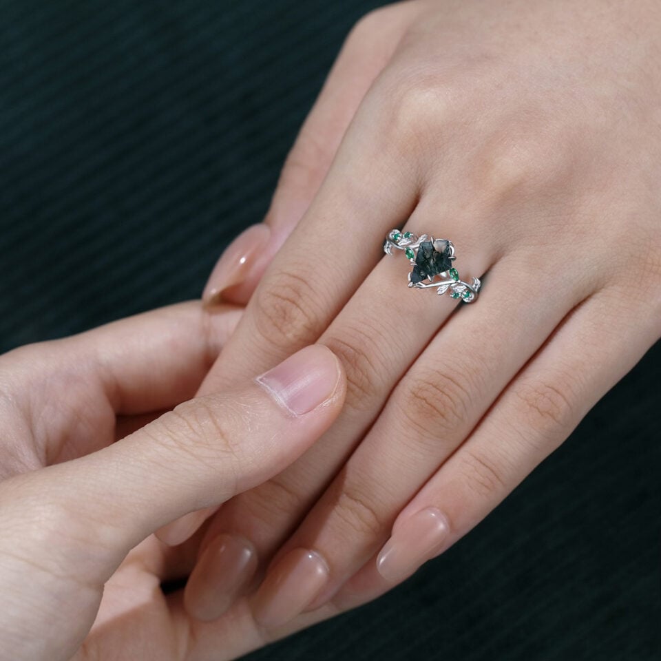 LeafLace Kite Cut Moss Agate Engagement Ring Emerald Leaf Ring In Matte Finish (11)