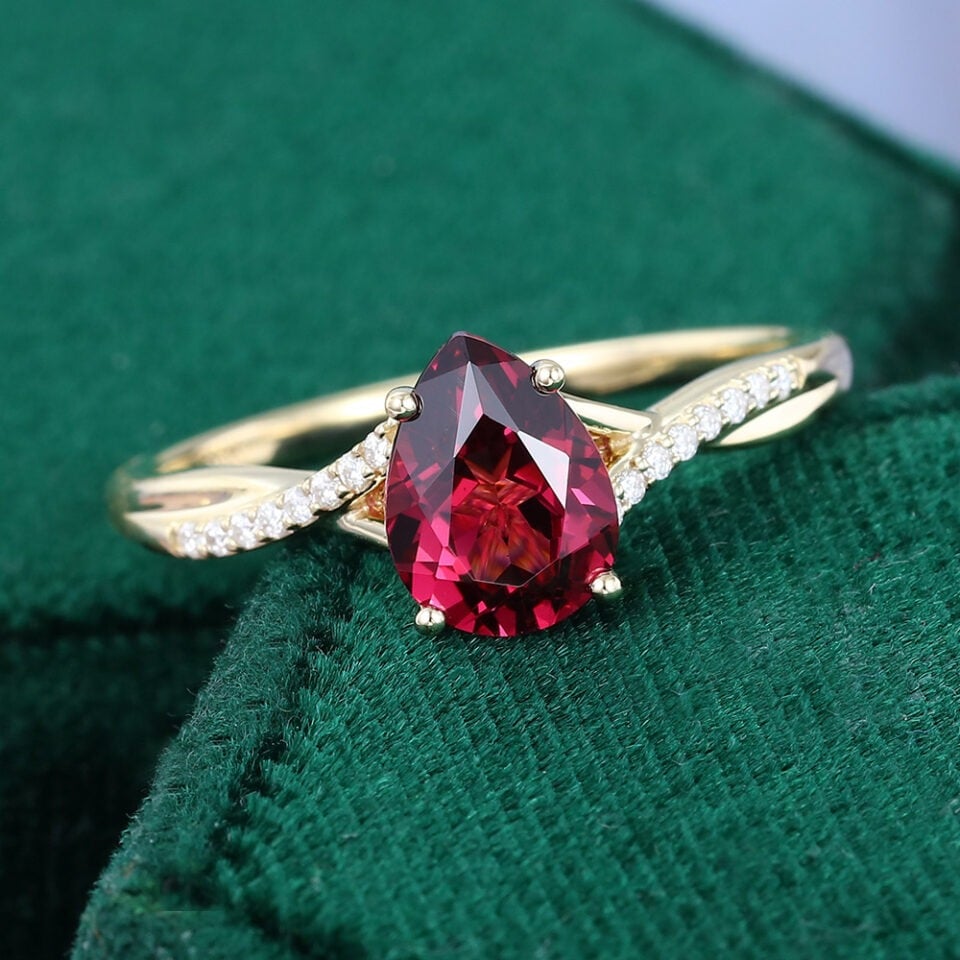 Pear Cut Lab Ruby Engagement Ring with Asymmetrical Split Shank (3)
