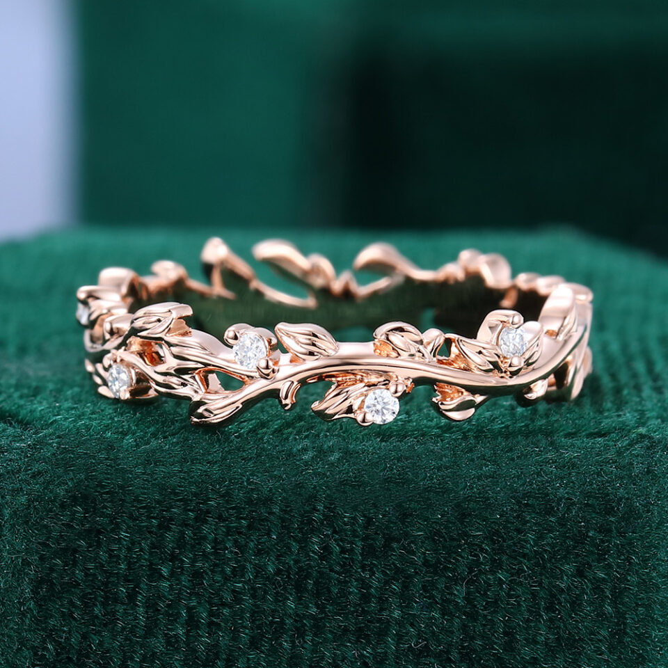Round Cut Moissanite Wedding Band Twisted Vine Stacking Ring (2)