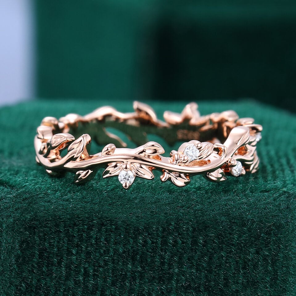Round Cut Moissanite Wedding Band Twisted Vine Stacking Ring (3)