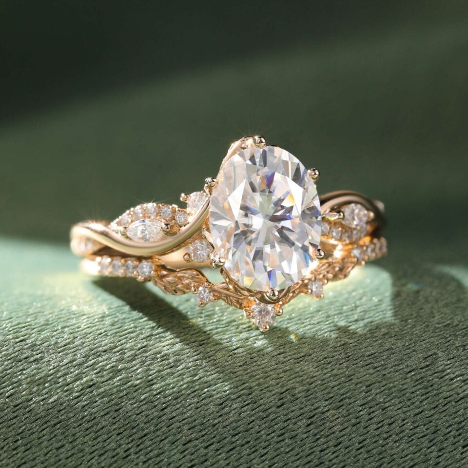 2CT Oval Cut Moissanite Bridal Ring Set 2PCS Nature Inspired Matching Ring Set (1)